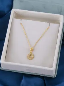 DressBerry Women Gold Plated Chain With Pendant