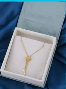 Sangria Women Gold Plated Chian With Pendant