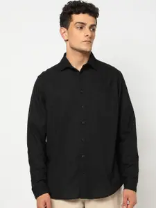 Blue Buddha Men Tailored Fit Solid Spread Collar Cotton Casual Shirt