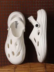 The Roadster Lifestyle Co Men Comfortable Clogs