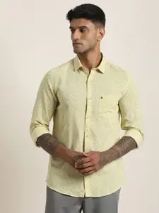 Turtle Men Relaxed Slim Fit Micro Ditsy Printed Spread Collar Casual Shirt