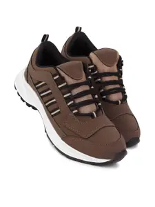 PENNEN Men Solid Round Toe Casual Shoes