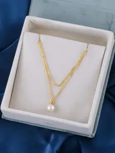 Sangria Gold-Plated Artificial Beads Minimal Chian With Pendant