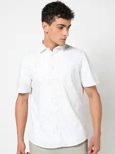 Blue Buddha Men Tailored Fit Abstract Printed Spread Collar Cotton Casual Shirt