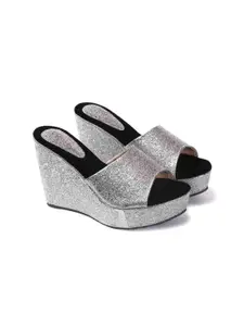 VANIYA SHOES Women Colourblocked Wedge