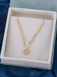 Sangria Women Gold Plated Chian With Pendant