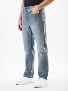 Snitch Men Relaxed Fit Mid-Rise Light Fade Stretchable Jeans