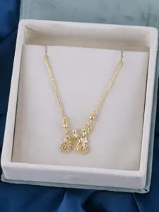 DressBerry Women Gold Plated Chian With Pendant