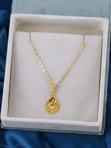 DressBerry Women Gold Plated Chian With Pendant