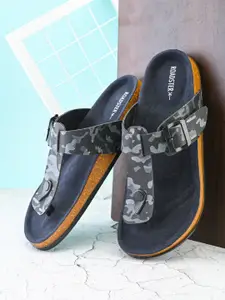 The Roadster Lifestyle Co Men Printed Comfort Sandals