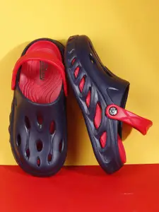 The Roadster Lifestyle Co Men Comfortable Clogs