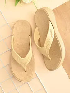 The Roadster Lifestyle Co Women Lightweight Casual Thong Flip Flops