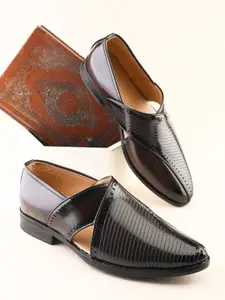 House of Pataudi Men Comfortable Shoe Style Sandals