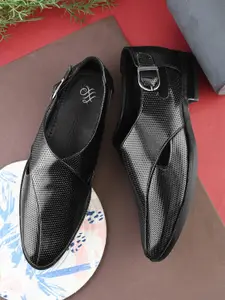 House of Pataudi Men Peshawari Shoe Style Sandals