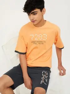 max Boys Printed Round Neck T-Shirt With Shorts