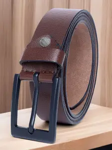 The Roadster Lifestyle Co Men Textured Leather Belt