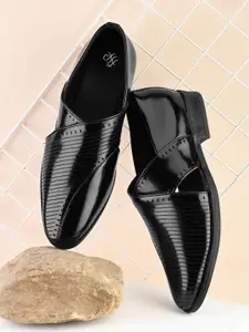 House of Pataudi Men Comfortable Shoe Style Sandals