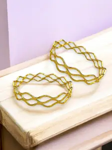 AARTISAI Set Of 2 Gold-Plated Modern Charm Bangles