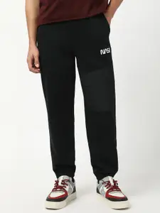 Bewakoof Men Official Nasa Merchandise Printed Mid-Rise Oversized Joggers