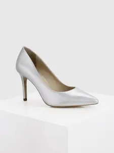 Oroh Coral Women Leather Slim Heel Pumps