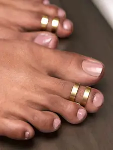 Goldnera Toe Rings