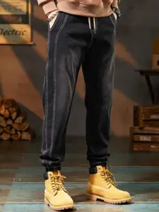 StyleCast Men Mid-Rise Straight Fit Light Fade Stretchable Jeans