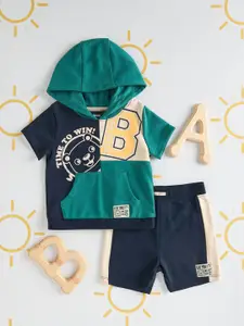 max Boys Printed Hooded Sweatshirt With Shorts