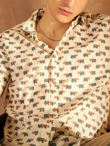 DENNISON Men Comfort Fit Animal Printed Spread Collar Cotton Casual Shirt