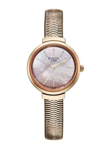 Titan viva glam Women Mother of Pearl Dial & Stainless Steel Analogue Watch 2737WM01