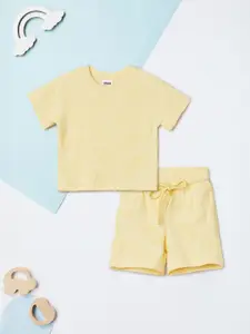 max Boys Round Neck Pure Cotton T-Shirt With Shorts