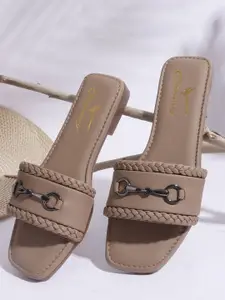 CHINRAAG Women Open Toe Flats with Buckle