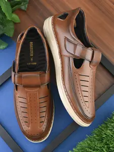 The Roadster Lifestyle Co. Men Fisherman Sandals