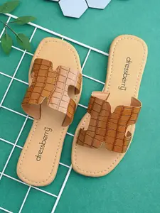 DressBerry Women Textured Open Toe Flats