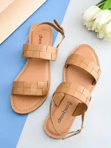 DressBerry Women Textured One Toe Flats