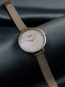 Sonata Women Dial & Bracelet Style Straps Analogue Watch