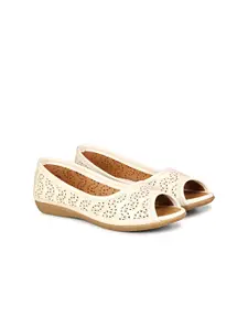 FOOTSHEZ Women Textured Round Toe Laser Cuts Open Toe Flats
