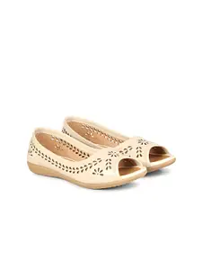 FOOTSHEZ Women Woven Design Round Toe Laser Cuts Open Toe Flats