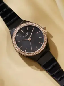 Sonata Poze Quartz Analog Dial Metal Strap Watch for Women - SP80053KM01W