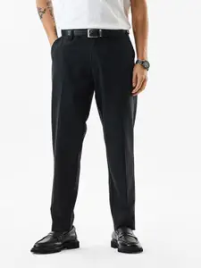 Snitch Men Black Mid-Rise Slim Fit Trouser