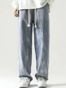 StyleCast x Revolte Men Relaxed Fit Mid-Rise Heavy Fade Clean Look  Jeans