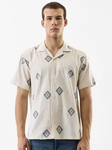 Snitch Geometric Printed Casual Shirt