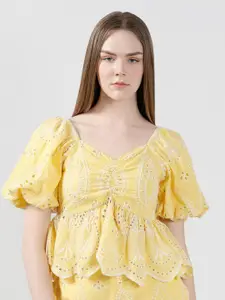 Vero Moda Women Self Design Sweetheart Neck Schiffli Cotton Empire Crop Top