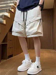 StyleCast x Revolte Men Solid Mid-Rise Shorts