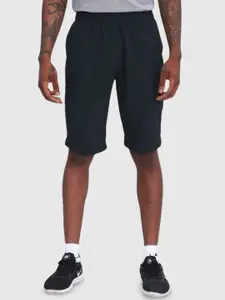 StyleCast x Revolte Men Solid Mid-Rise Shorts