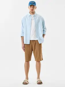 Snitch Men Tan Mid-Rise Regular Fit Shorts