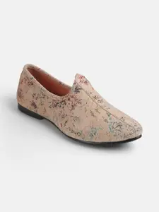 Mochi Men Printed Slip-On Mojaris