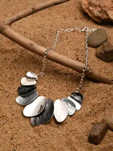 Reenisaa Brass Gold-Plated Necklace