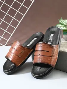 The Roadster Lifestyle Co. Men Comfort Leather Sandals