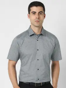 Van Heusen Checked Spread Collar Pure Cotton Formal Shirt