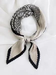 QUECY Women Printed Scarf with Solid border